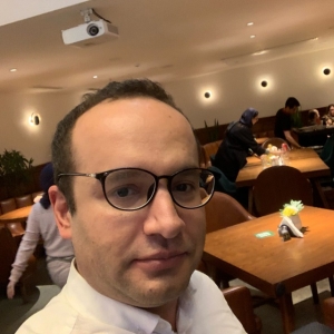 دکتر کیوان ملک پور